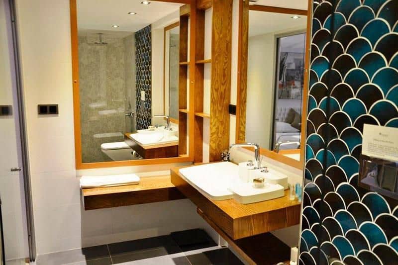 Rhapsody Hotel