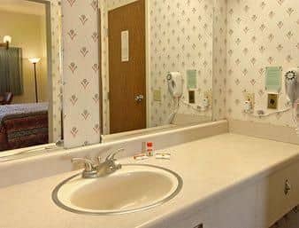 Super 8 Costa Mesa/Newport Beach Area