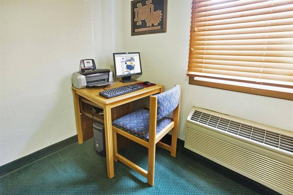 Americas Best Value Inn Grand Forks