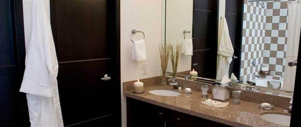 Peninsula Island Resort & Spa - All Suites Peninsula Island Resort & Spa - All Suites