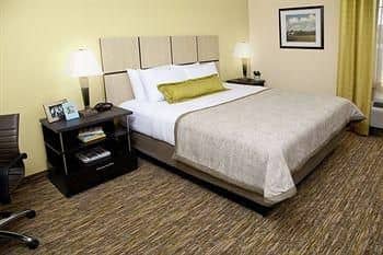 Candlewood Suites Youngstown W I-80 Niles Area