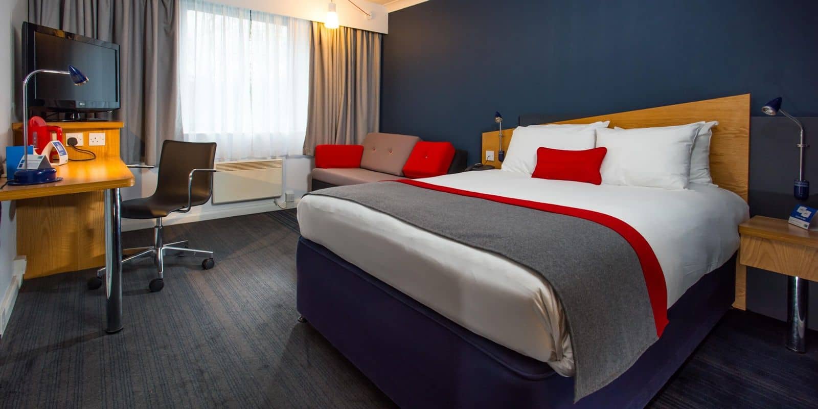 Holiday Inn Express Swansea West M4 Jct43 Holiday Inn Express Swansea West M4 Jct43