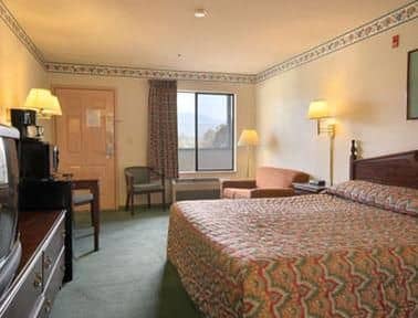 DAYS INN OAKHURST YOSEMITE DAYS INN OAKHURST YOSEMITE