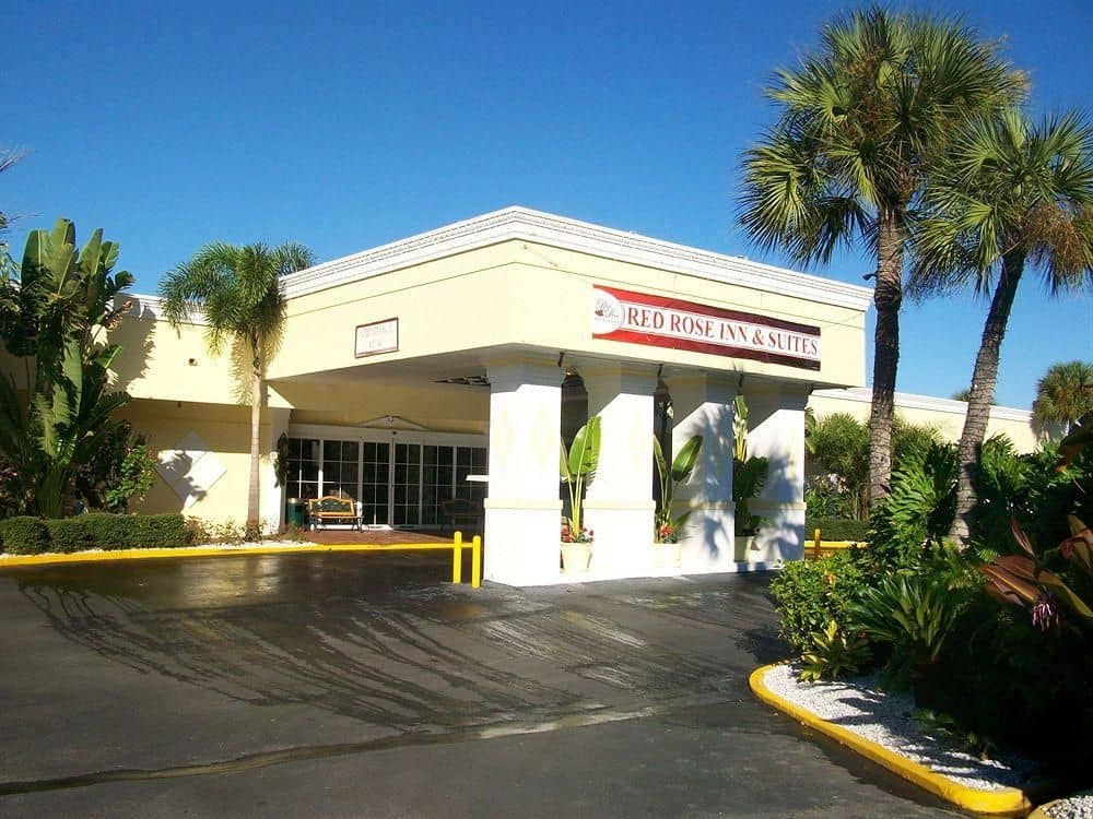 Red Rose Inn & Suites Red Rose Inn & Suites