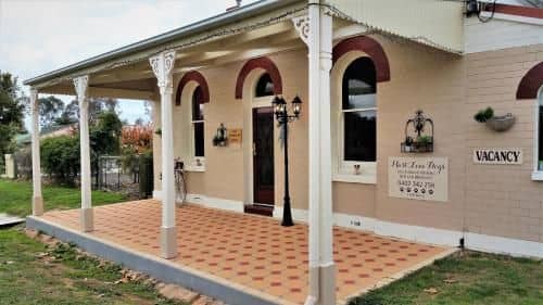 Must Love Dogs B&B & Self Contained Cottage Must Love Dogs B&B & Self Contained Cottage
