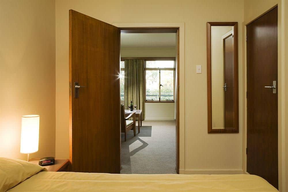 ANU - University House Hotel ANU - University House Hotel