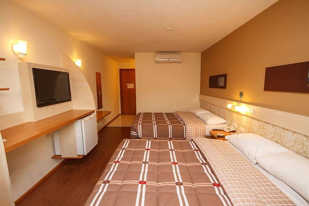 HOTEL 10 - ITAJAI