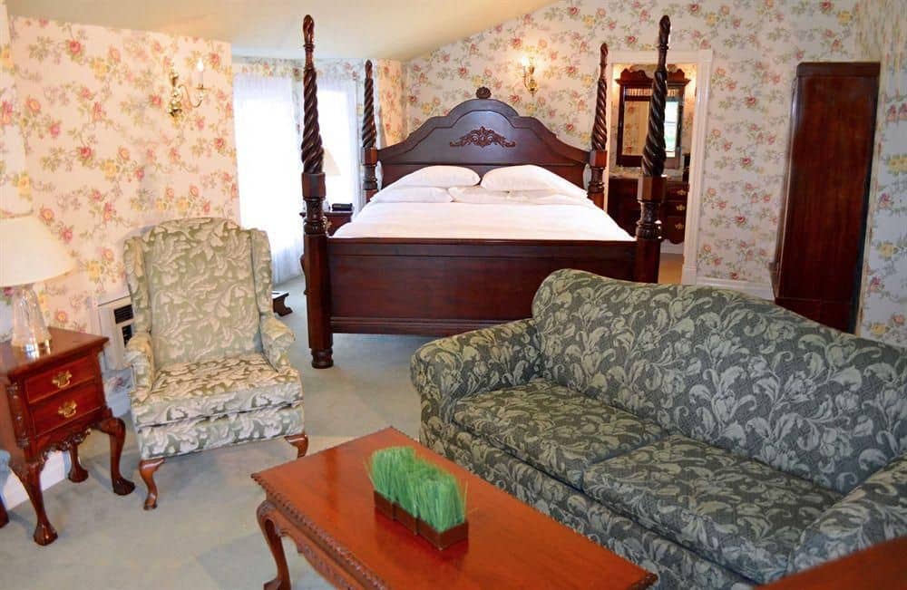 Bedham Hall Bed & Breakfast Bedham Hall Bed & Breakfast