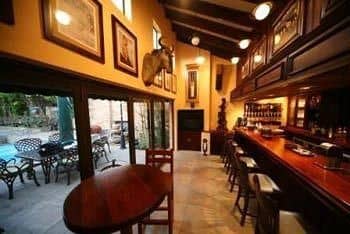 Le Cozmo Guest House