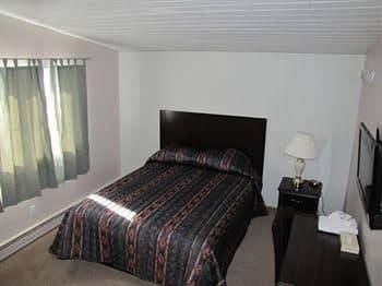 Nettys Nest Visitor Lodge