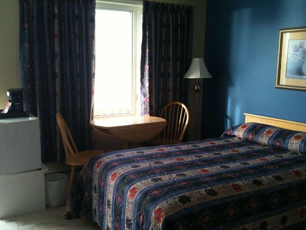 Hotel Motel Fleur De Lys