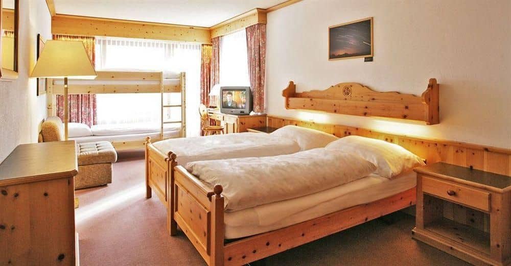 Basic Hotel Basic Hotel