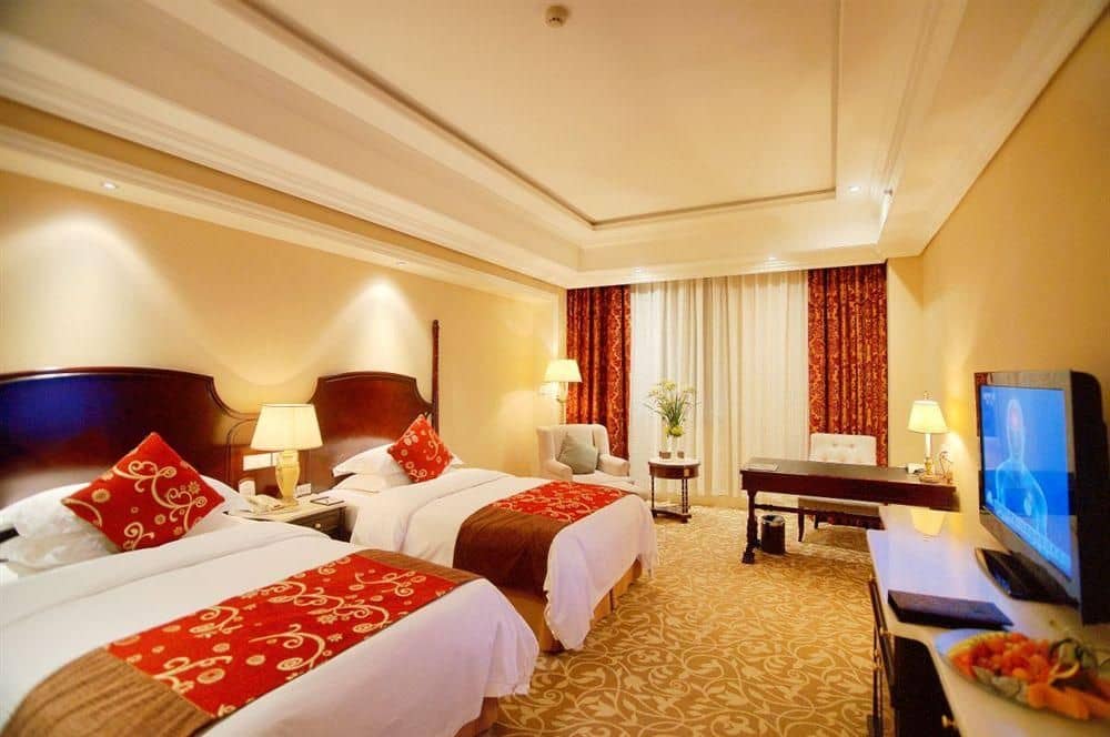Four Seasons Gary Hotel