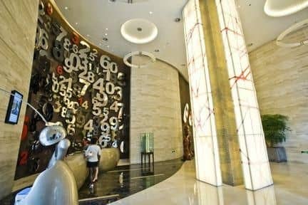 Hangzhou EM Grand Hotel