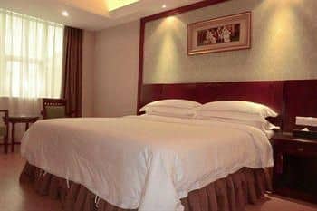 Vienna Hotel - Shenzhen Shuanglong Station