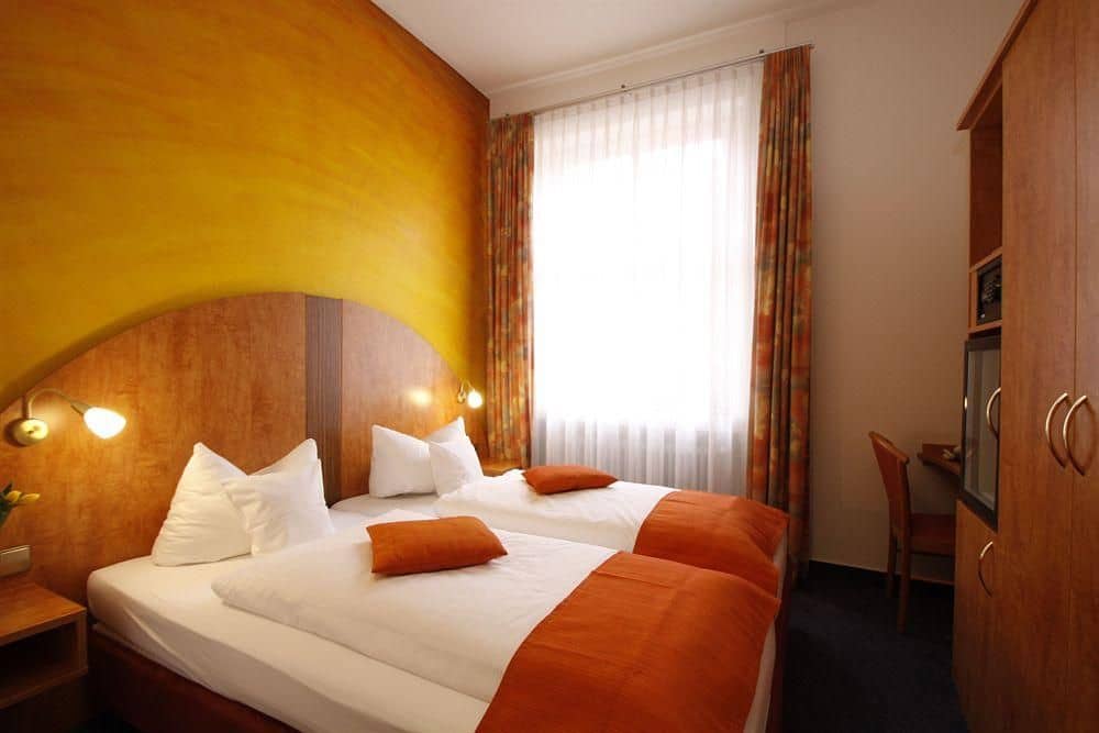 HOTEL BARBARA