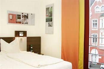 DJH City Hostel