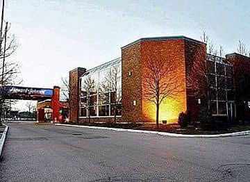 Howard Johnson Inn And Suites Toronto East