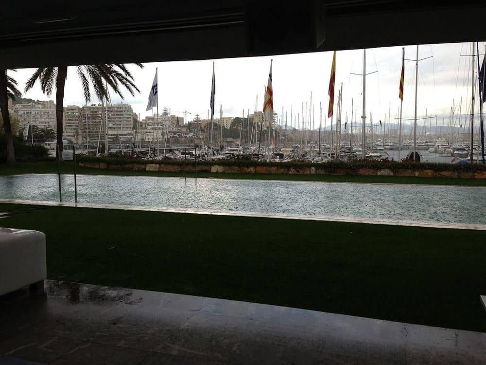 Yacht hotels