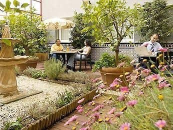 ibis Granada