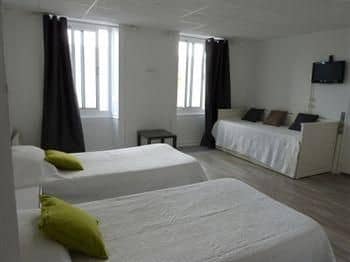 Le Petit Hotel