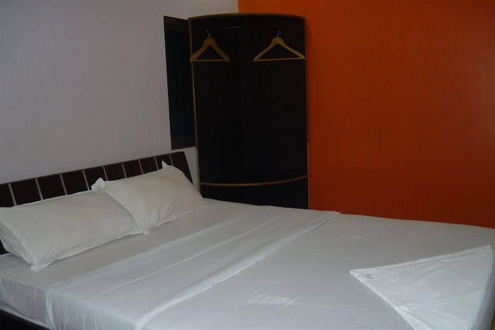 iHOTEL