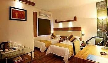 Hotel Crossroads Hotel Crossroads