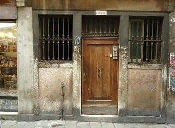 Ai Boteri Hostel