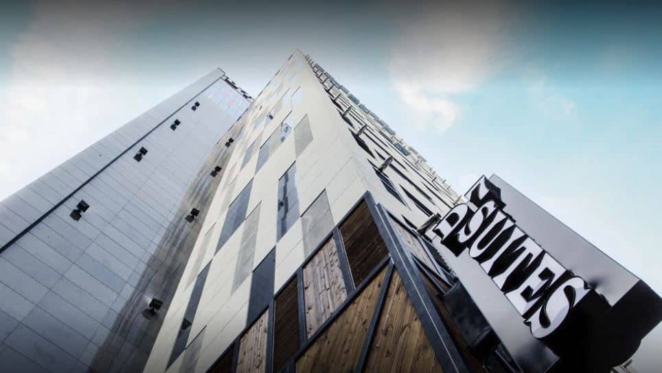 D Seven Suites
