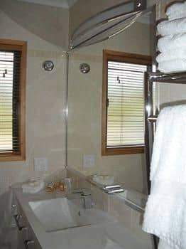 Endeavour Lodge