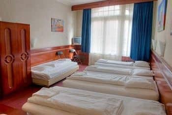Hotel Manofa
