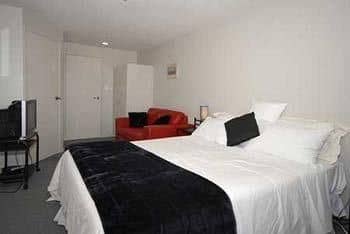 Triton Suites Motel