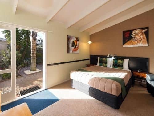 MALFROY Motor Lodge Rotorua - Accommodation and Mineral Pool MALFROY Motor Lodge Rotorua - Accommodation and Mineral Pool
