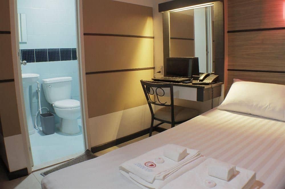 Hotel 99