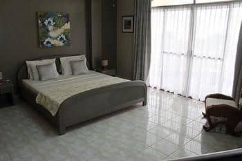 Linaw Beach Resort