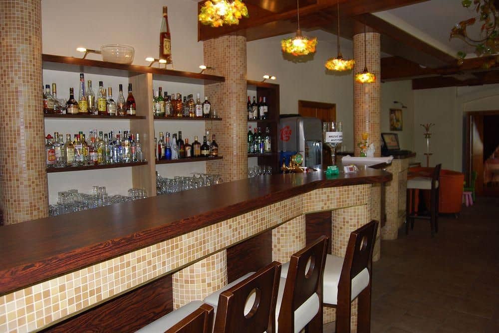 Hotel& Restauracja Trzy Swiaty Spa & Wellness Hotel& Restauracja Trzy Swiaty Spa & Wellness