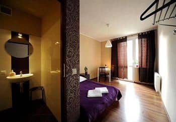 Very Berry Hostel