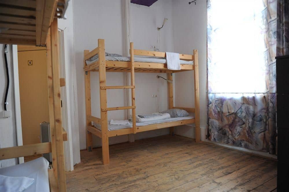 FABRIKA hostel & gallery