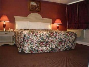 Country Hearth Inn