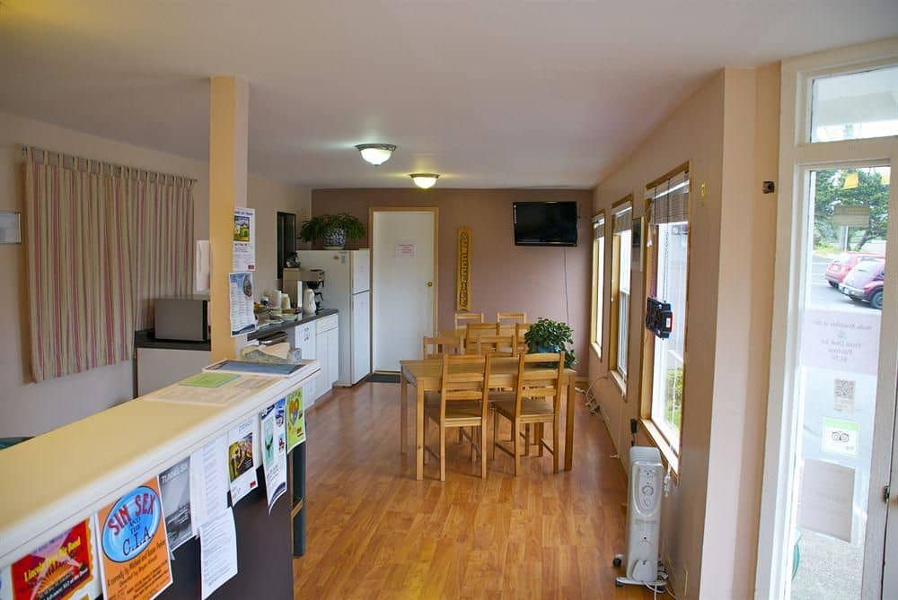 Edgecliff Motel