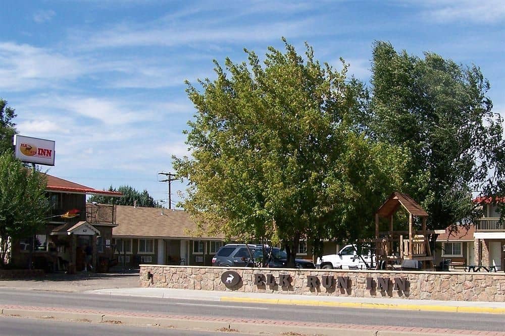 ELK RUN INN ELK RUN INN