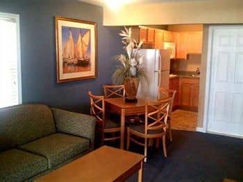 Ambassador Inn