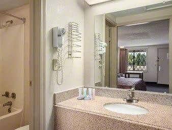 TRAVELODGE - COLUMBUS