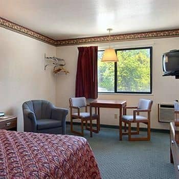 Fairbridge Inn Express at Windsor Oaks Fairbridge Inn Express at Windsor Oaks
