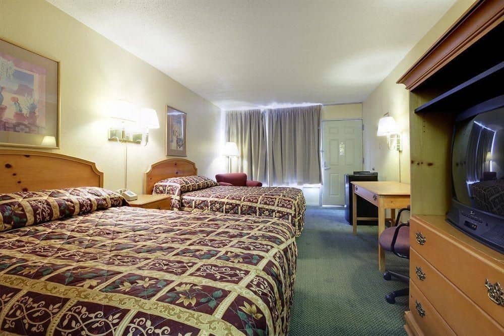 Americas Best Value Inn & Suites-Airport Americas Best Value Inn & Suites-Airport
