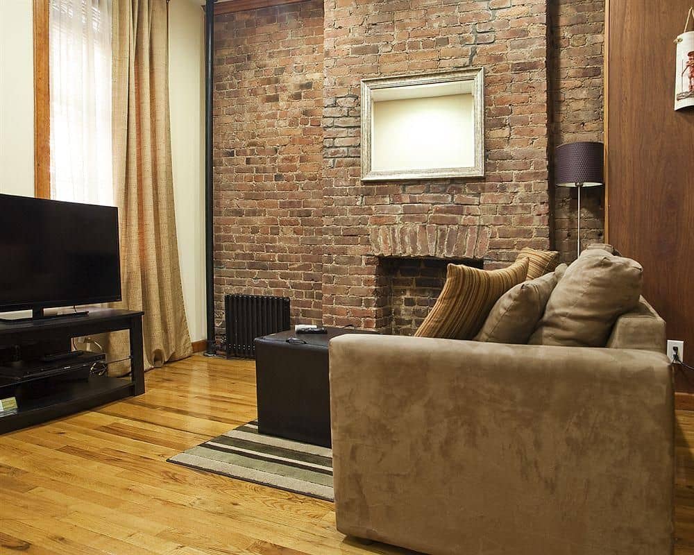 UPPER YORKVILLE SUITES