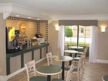 La Quinta Inn Farmers Branch Nw - Dallas La Quinta Inn Farmers Branch Nw - Dallas