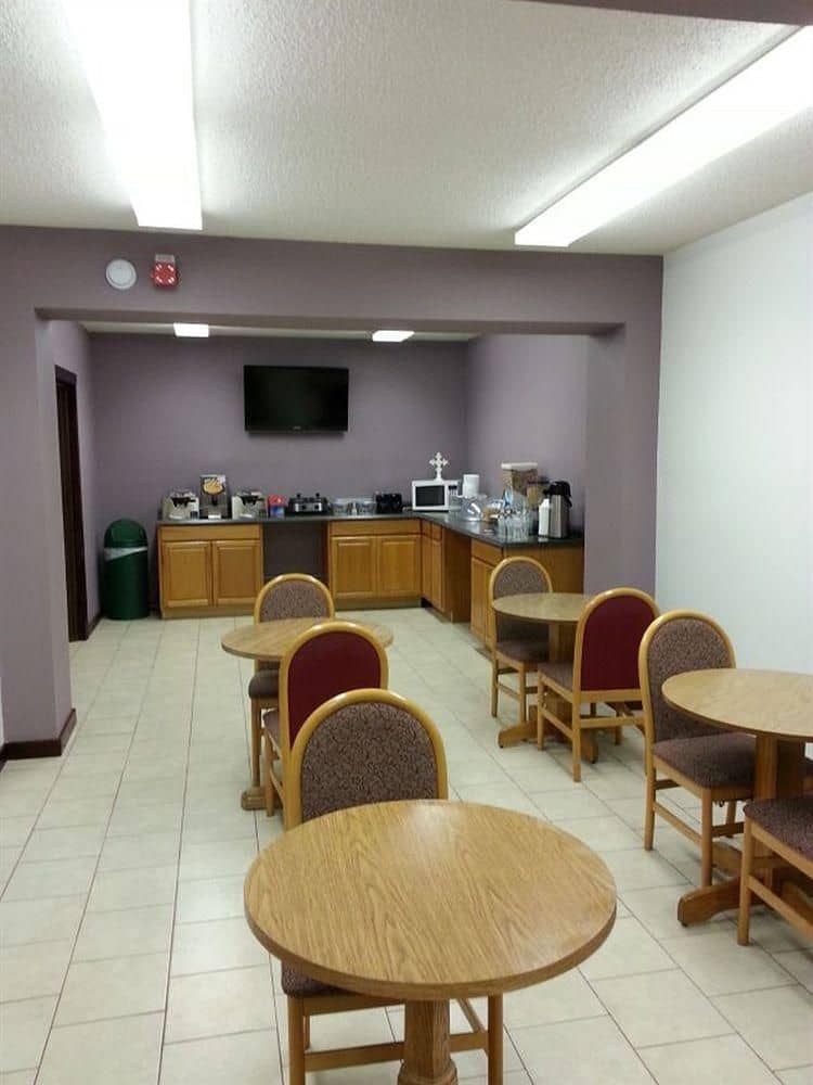 Windmill Inn and Suites