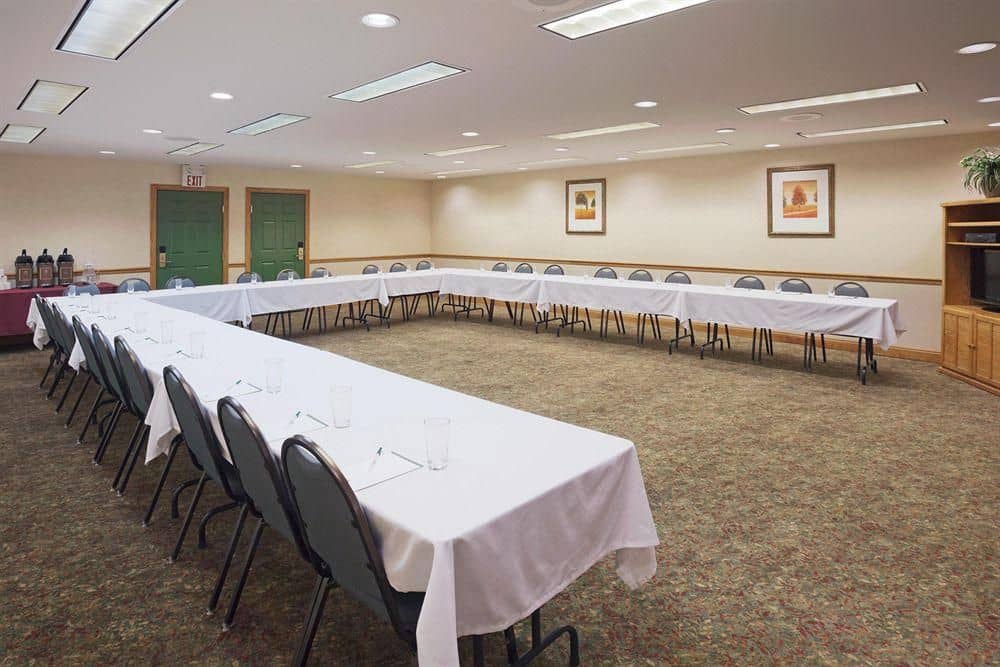 Country Inn & Suites by Carlson Rochester - Henrietta, NY