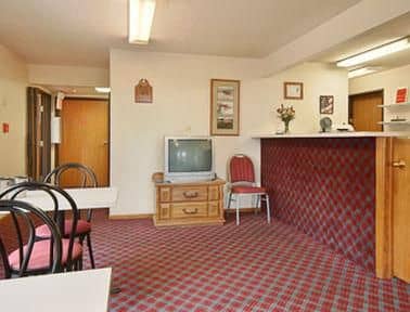 SUPER 8 WINTERSET IA